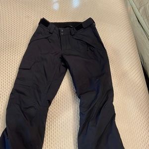 North face Women’s Freedom Insulated Pants, black size small
